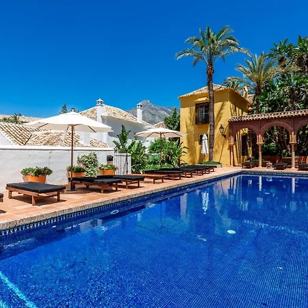 All About Lomas De Club Pueblo Marbella