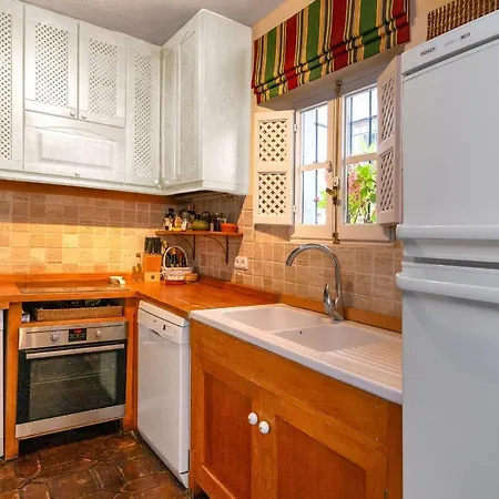 All About Lomas De Club Pueblo 马尔韦利亚