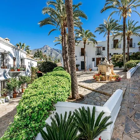 All About Lomas De Club Pueblo 度假居