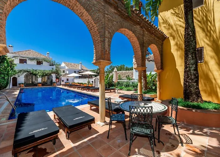 All About Lomas De Club Pueblo Tatil Evi Marbella